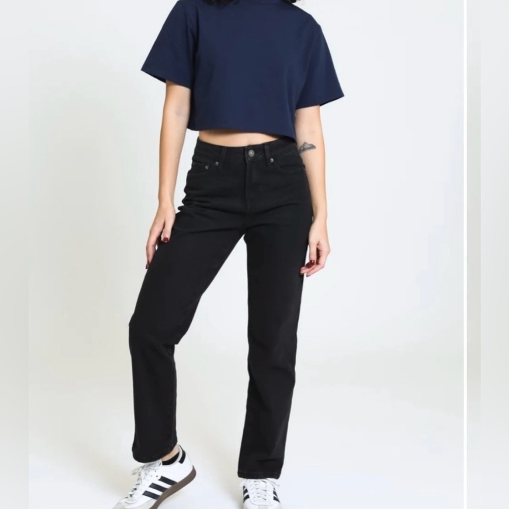 NWT REWASH High Rise Straight Ankle Medium Black Wash. Size 26